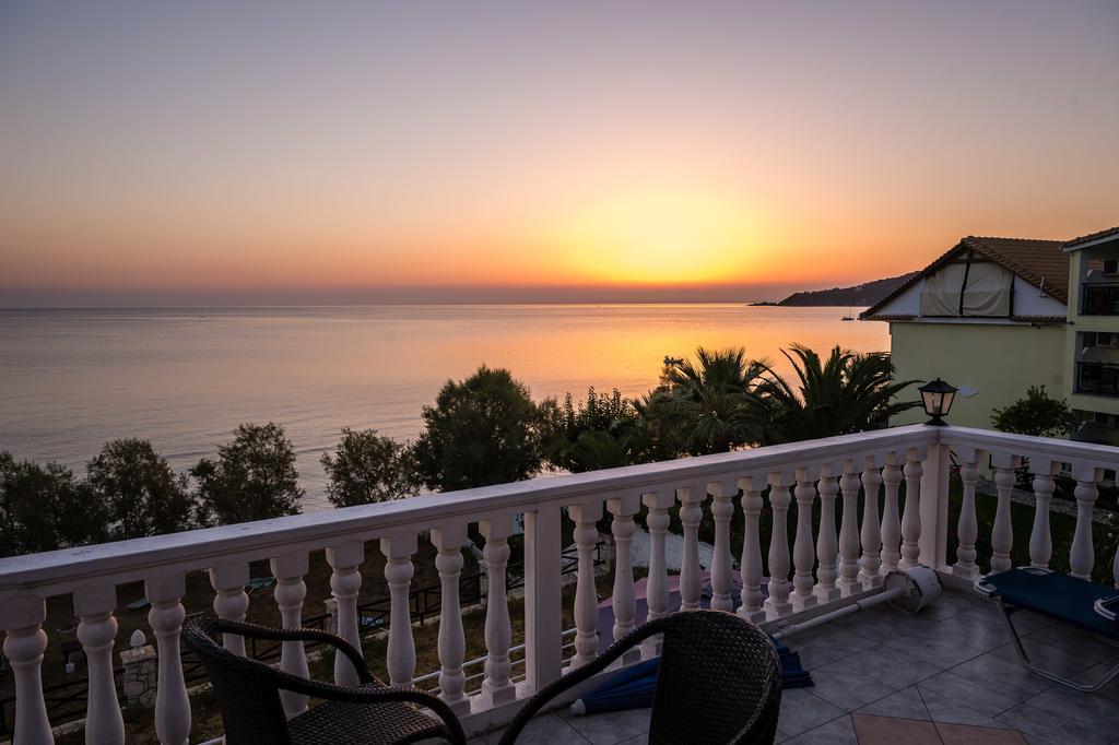 Laura House Alykes (Zakynthos)