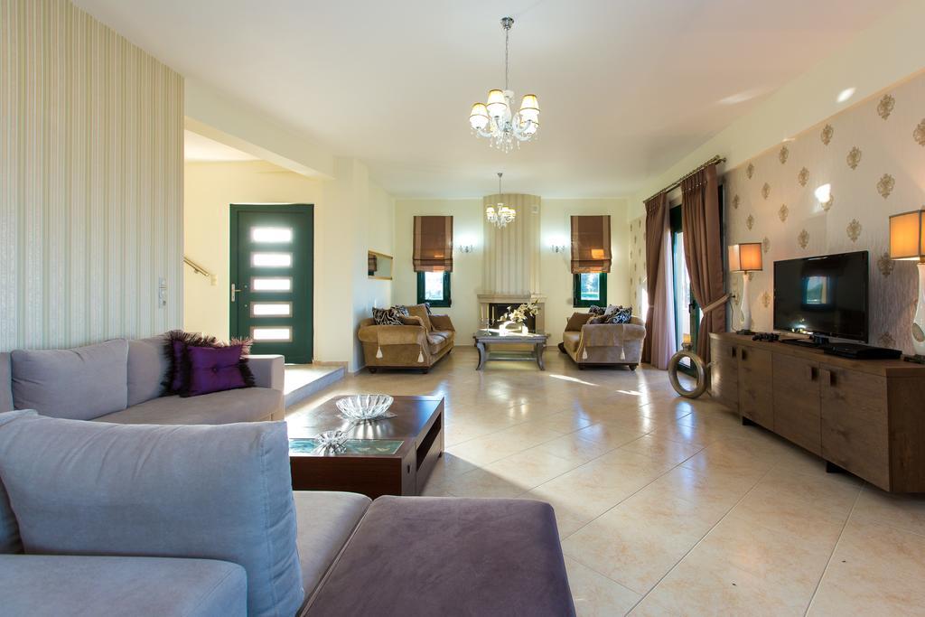 Diamantis Villa, Serene Oasis With Seaviews, By Thinkvilla Villa