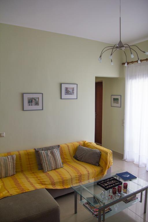 Villa Corinthian Melission