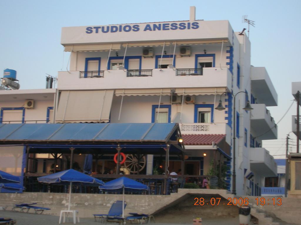 Anessis Apartment