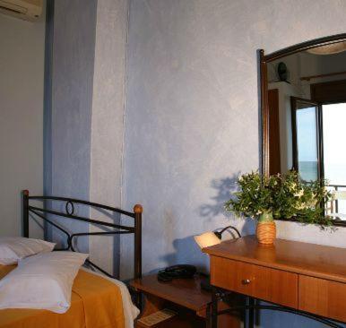 Karatzas Apartment