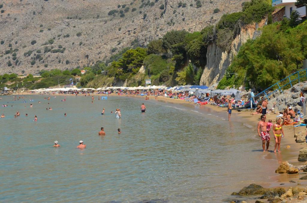 Bellina * Pefki (Rhodes)