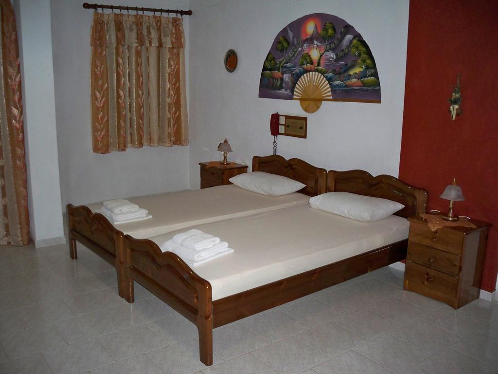 Mary Aparthotel Marathokampos