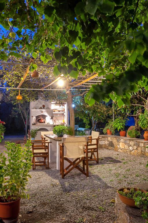 Platanakia Skopelos Town