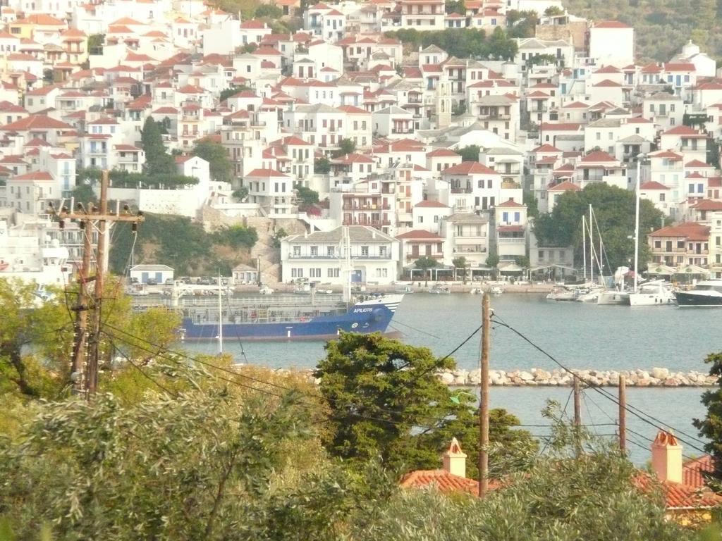 Filoxenia Apartment *