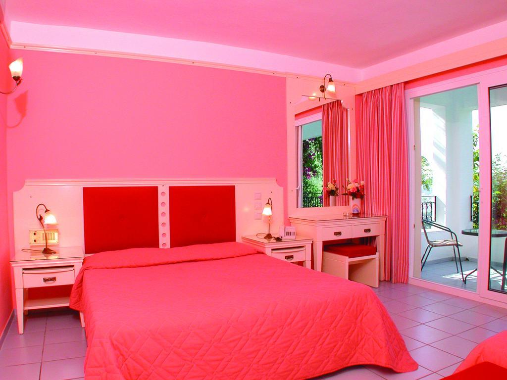 Marilena Hotel 3*