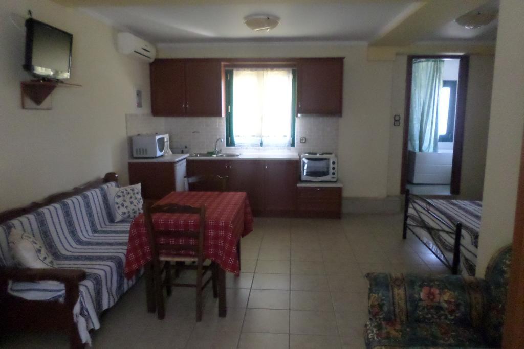 Apartment To Asteri *