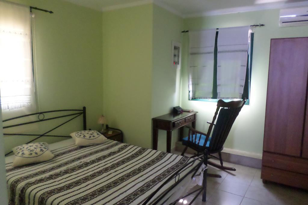 Apartment To Asteri *