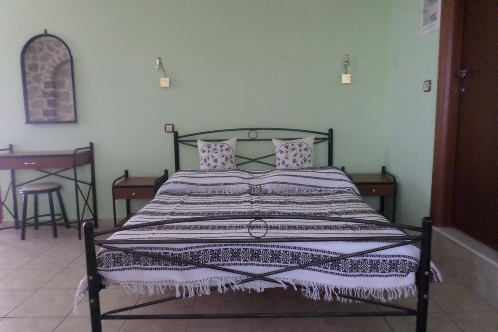 Apartment To Asteri *