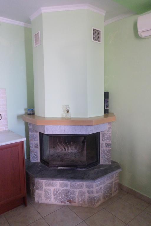 Apartment To Asteri Avgonima