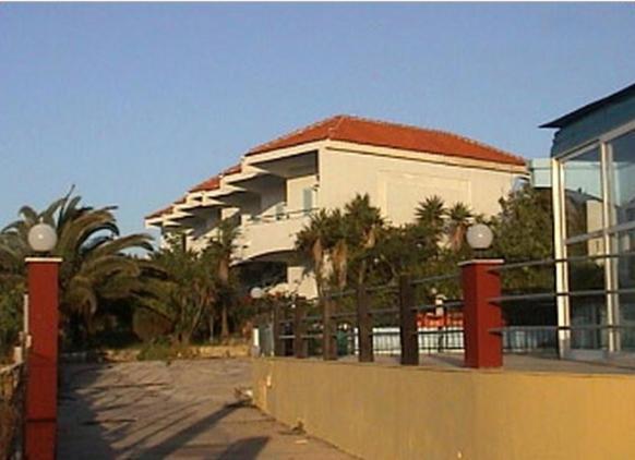 Ammes 3* Lakithra