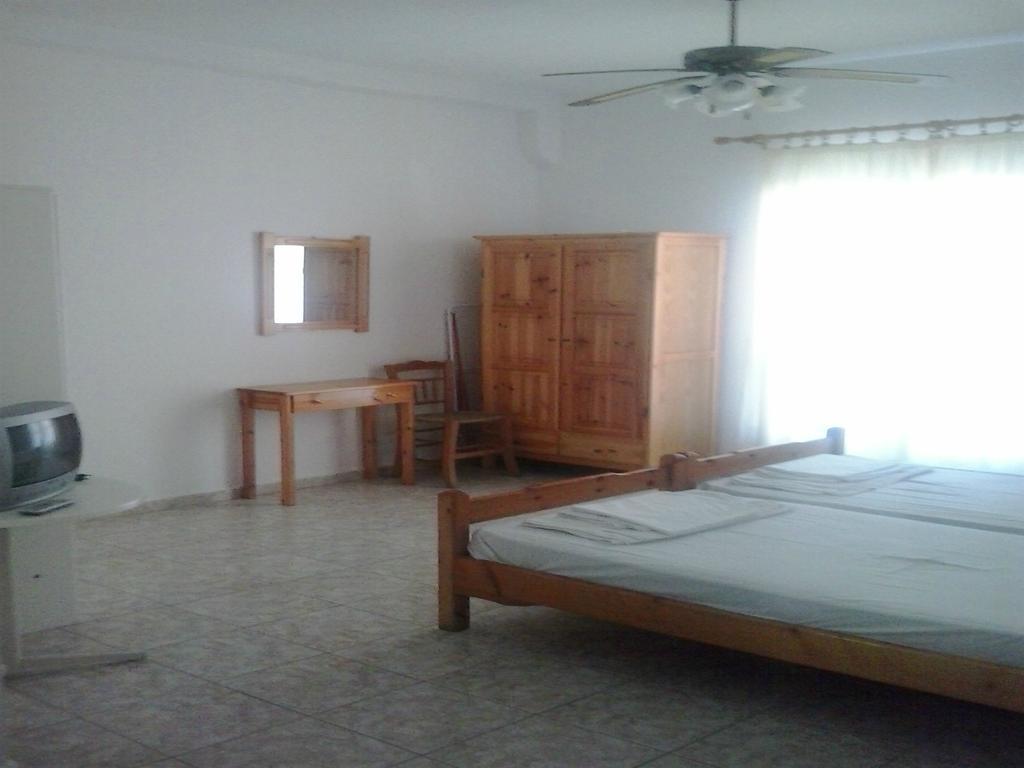 Karagiozos Studios & Apartment *