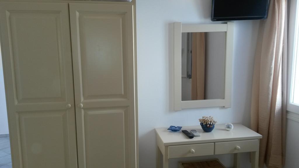 Apartment Antonia Naousa (Paros)