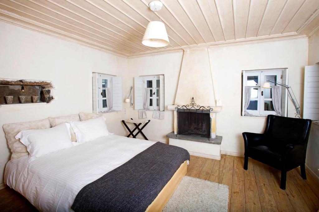 Hotel Mikro 1700 & 3*
