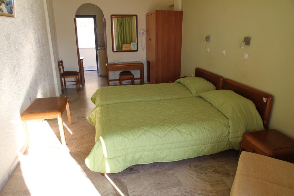 Philoxenia 3*