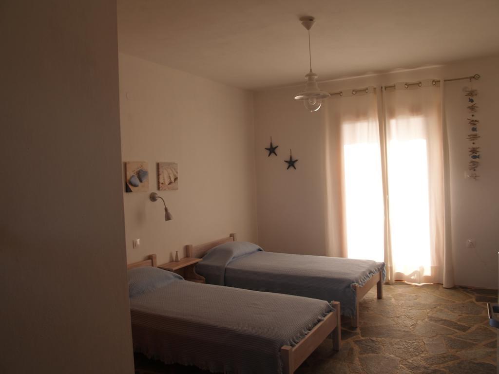 Mandalena's * Souvala