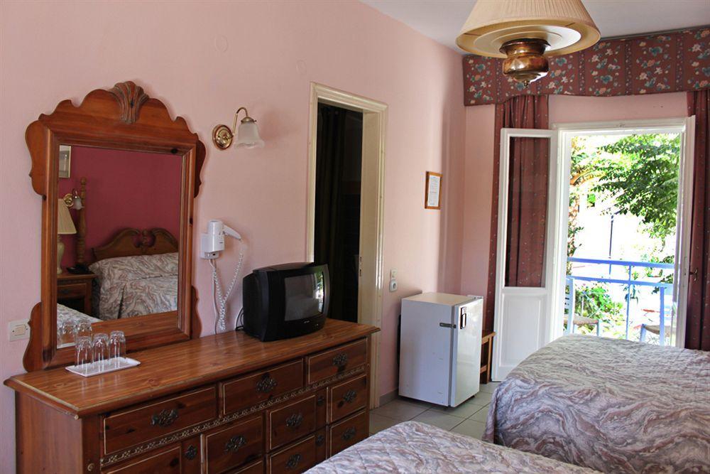 Hotel Dolphin