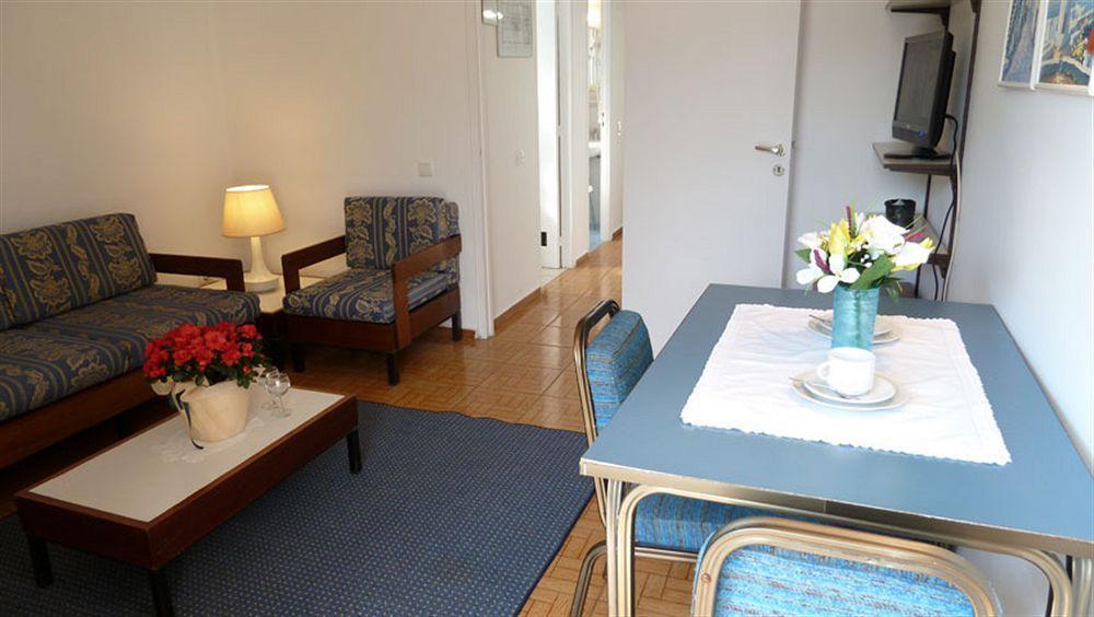 Zina Aparthotel
