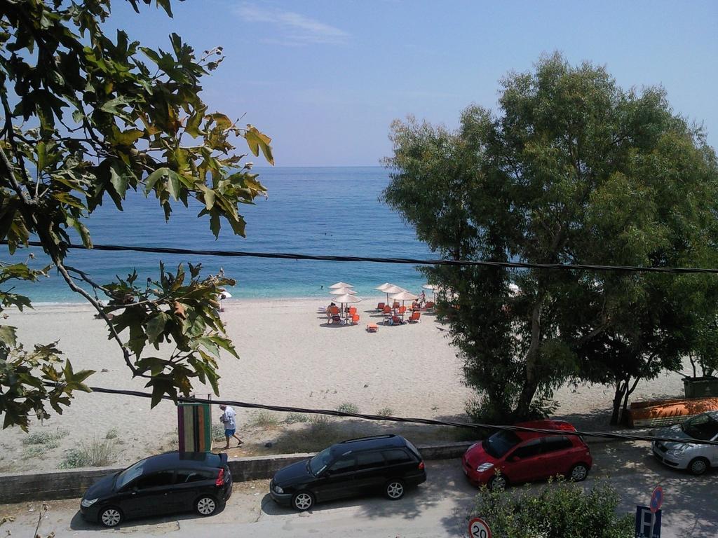 Hotel Katerina Chorefton