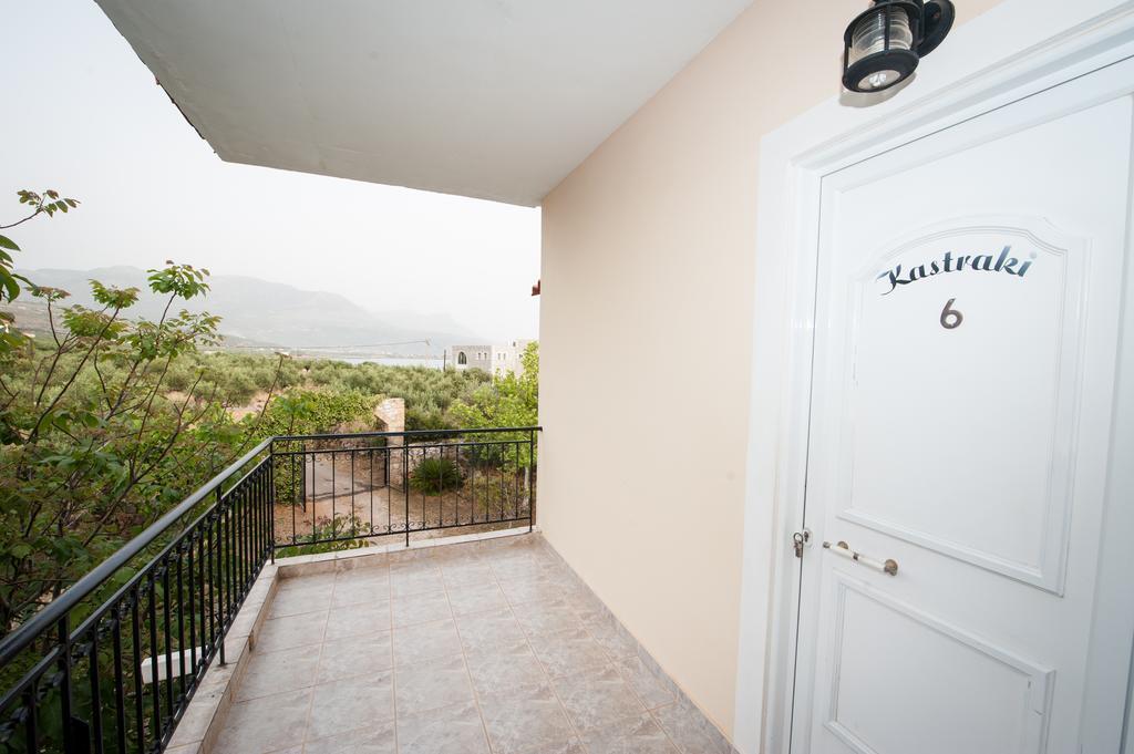 Kastraki Studios Stoupa