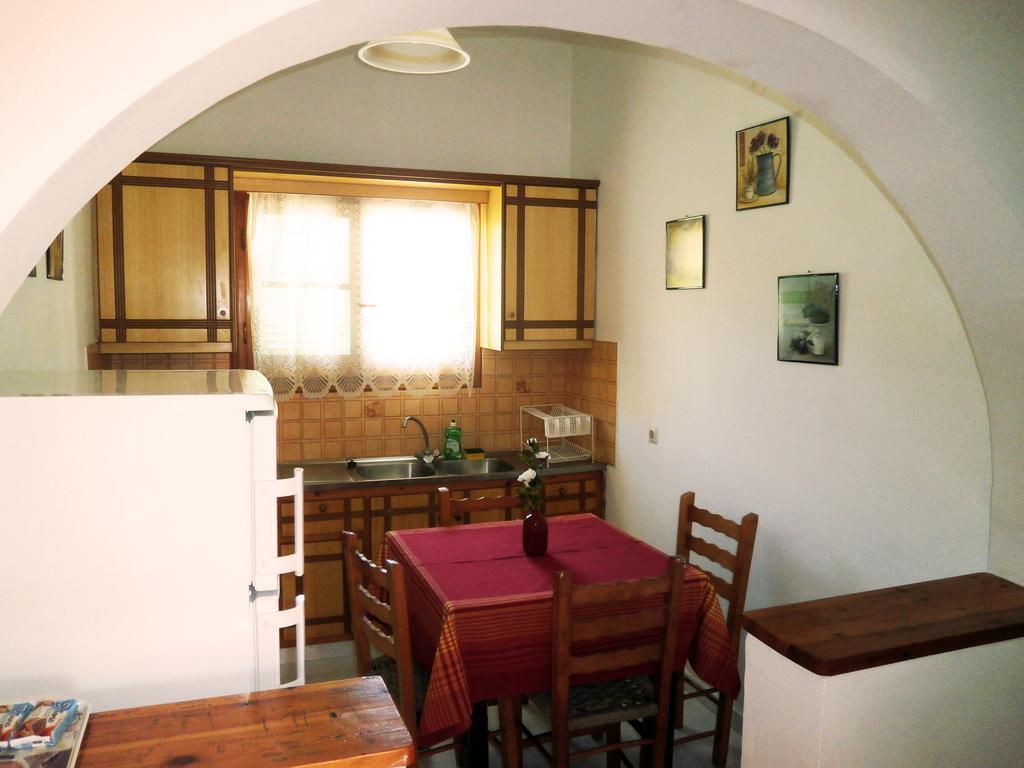 Paraskevi Apartment *