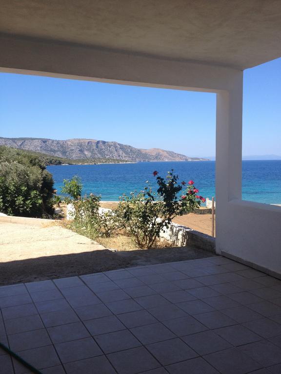 Glyfos Villa