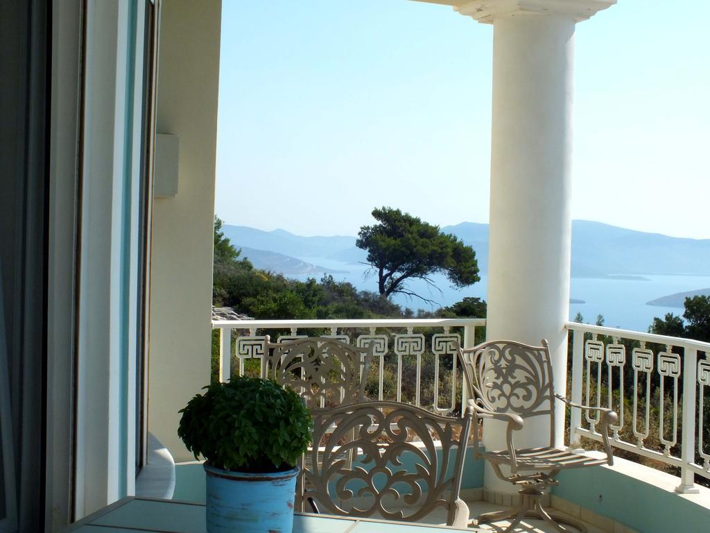 Stargazer Villa Marathon (Attica)