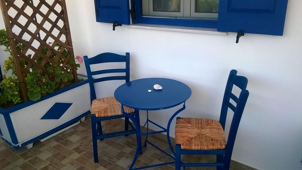 Stolidi Adamantas (Milos)