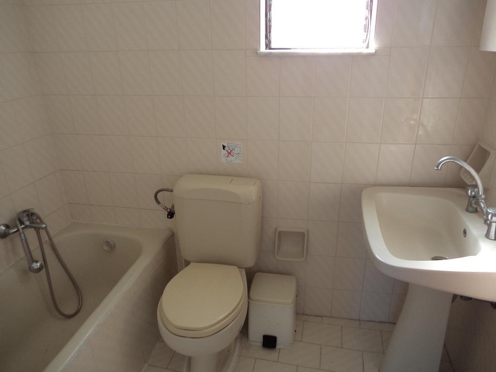 Renesis Apartment *