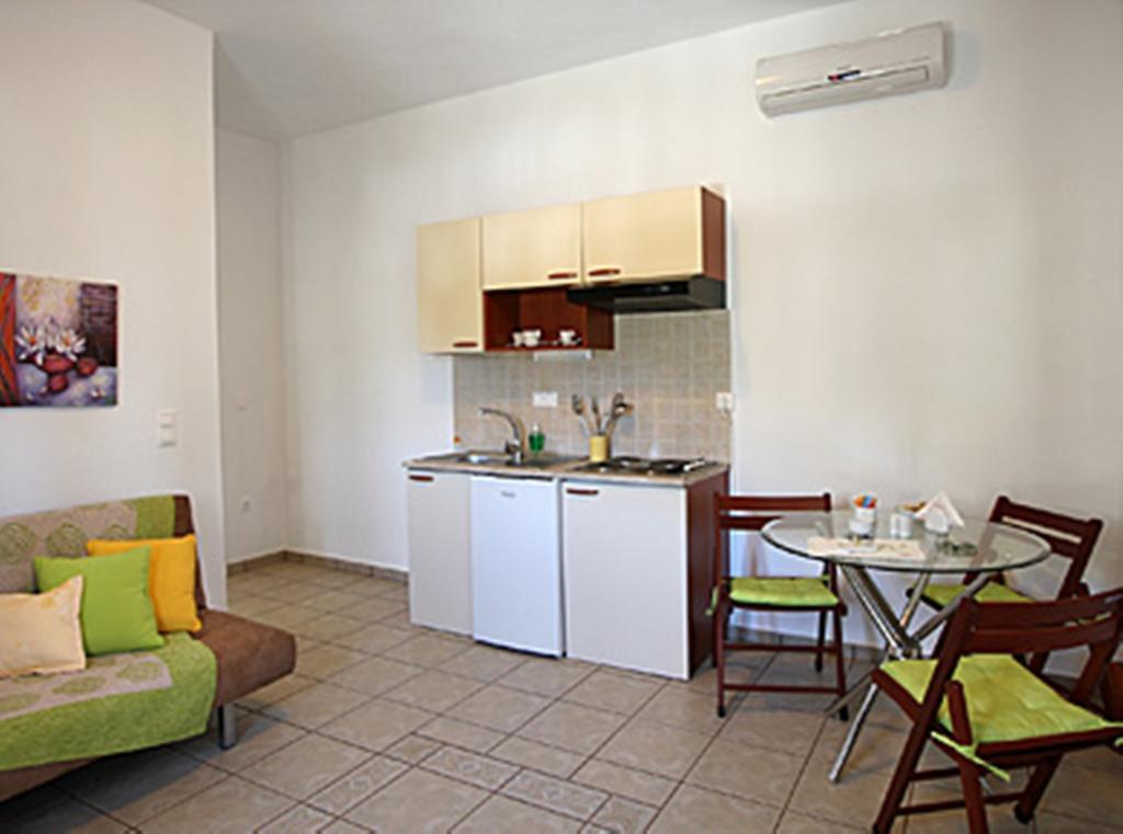 Hotel Lithos Residents 2*