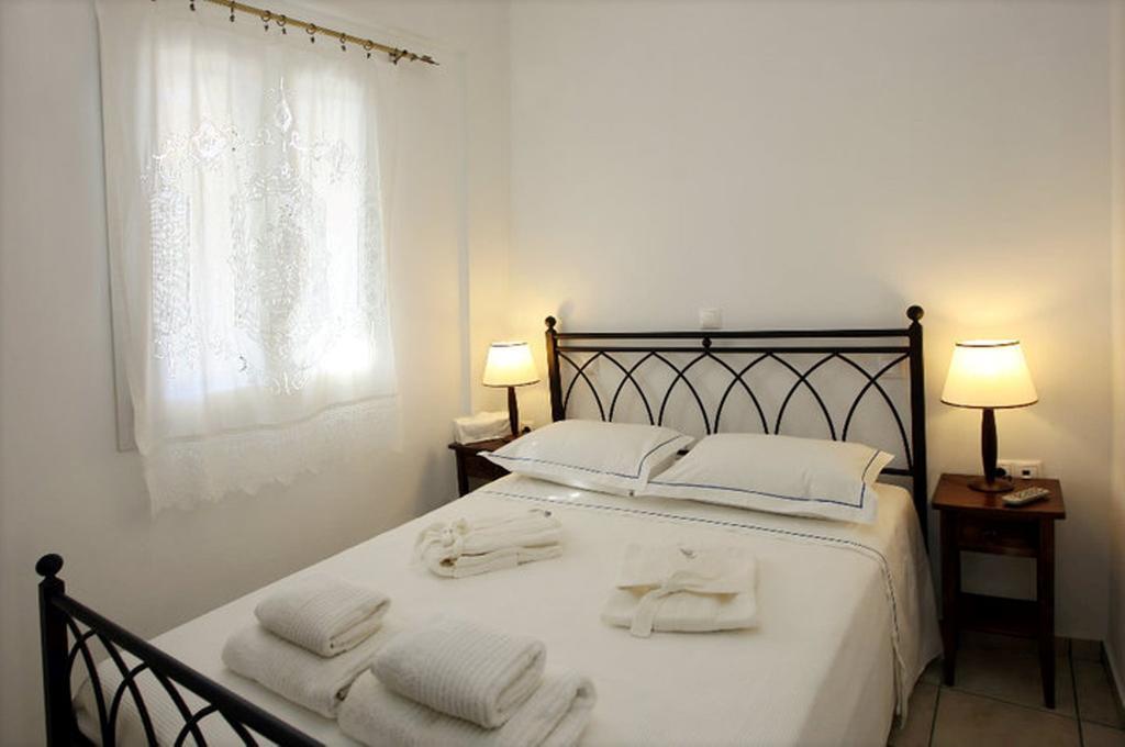 Lithos Residents Hotel 2*