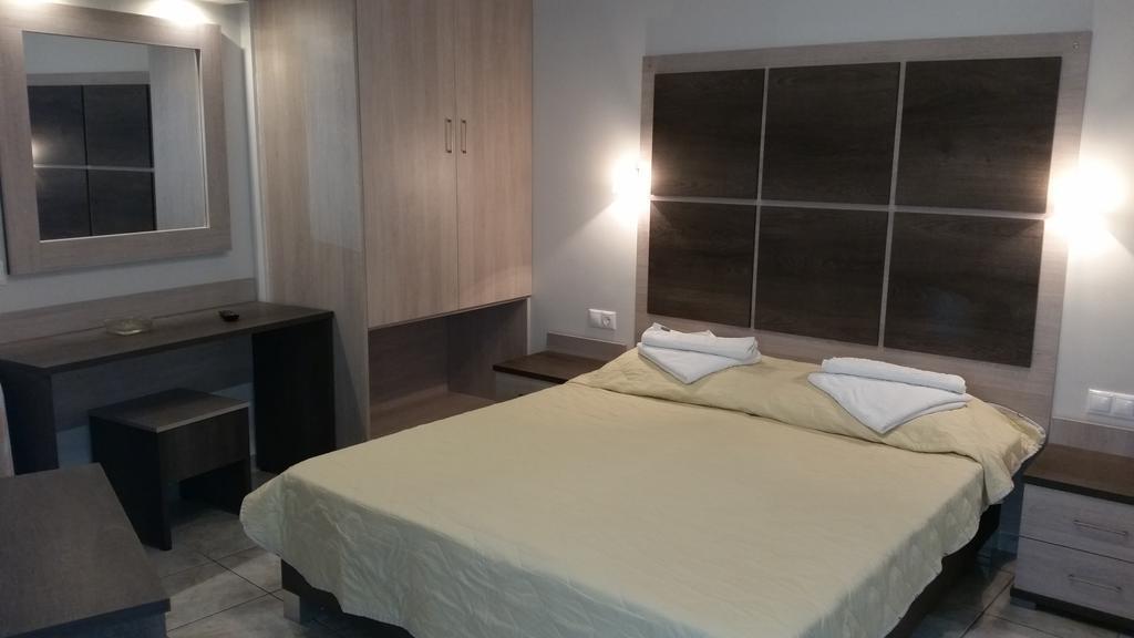 Aparthotel Pallada Agia Galini (Crete)