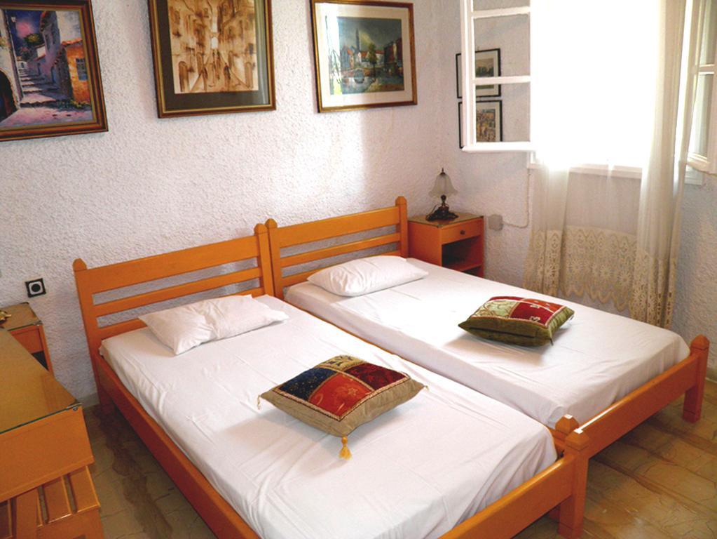 Apartment Akis *