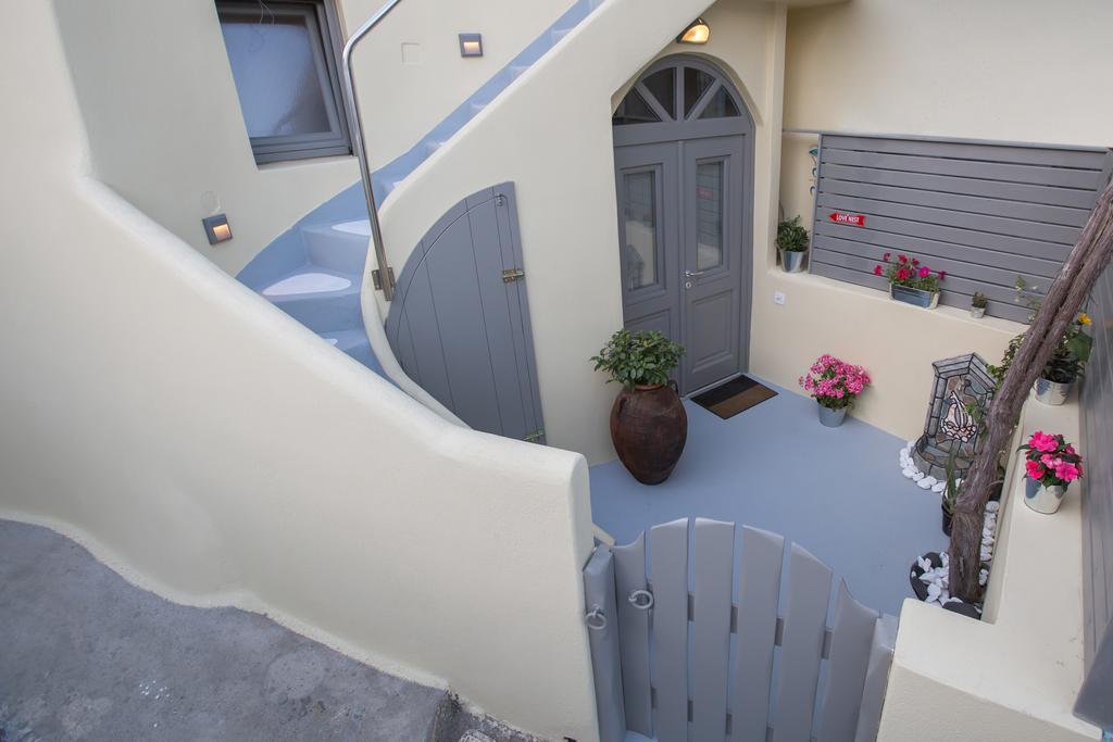 Nest With Hot Tub, Hammam & Outdoor Cinema Villa Akrotiri (Santorini)
