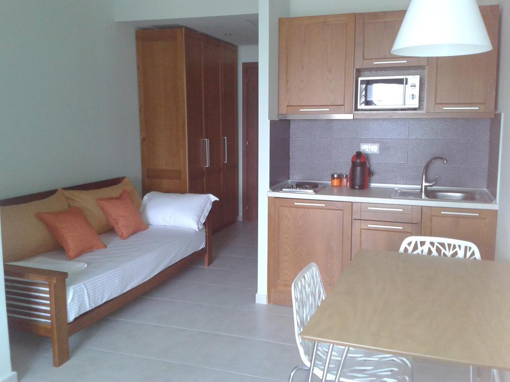 Sea To Apartment *