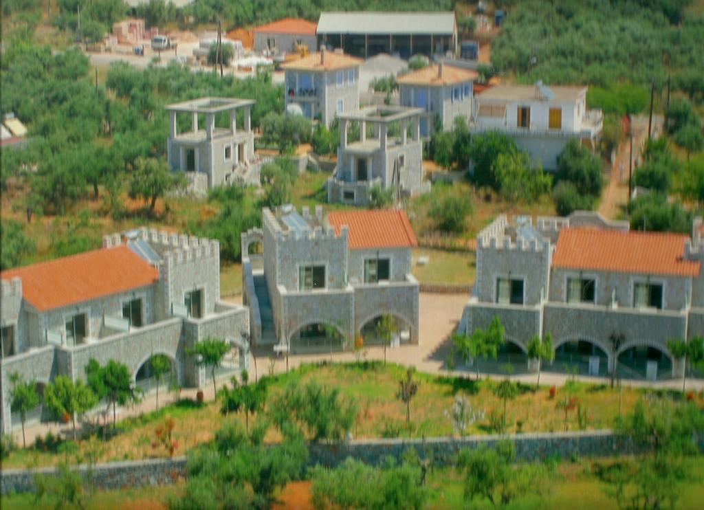 Nefeli * Stoupa