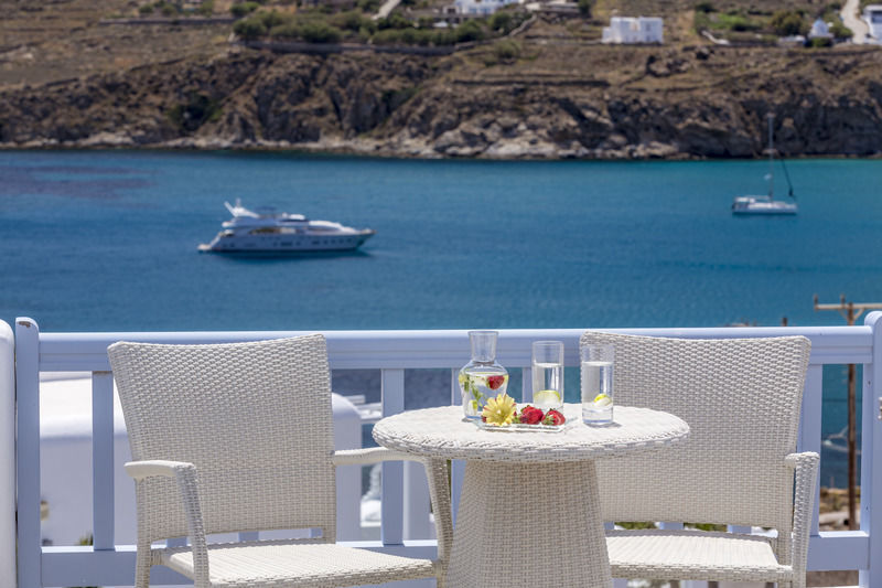Archipelagos - Small Luxury Of The World
