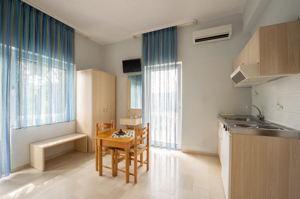 Kanali Village Apartment Parga