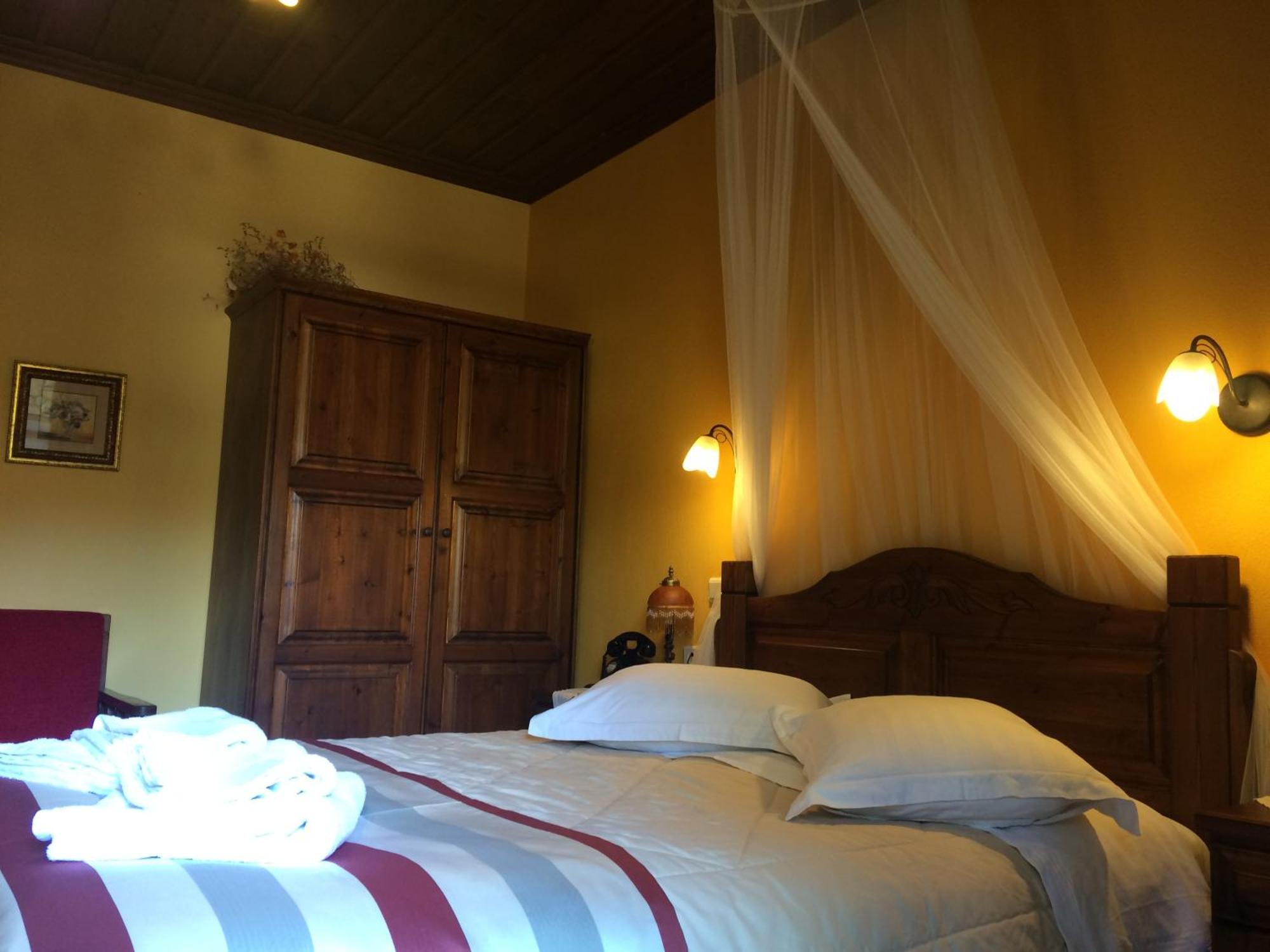 Archontiko Tsiboni Hotel 2*