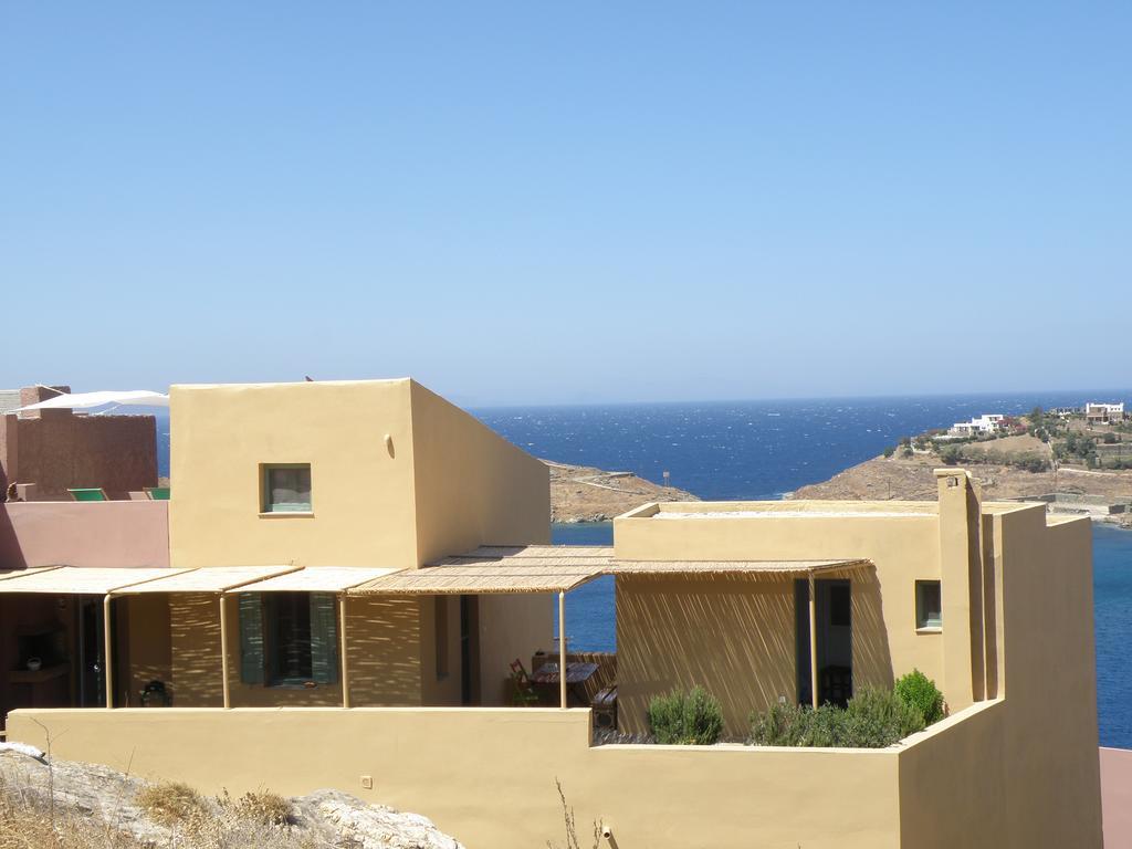 Spitakia *