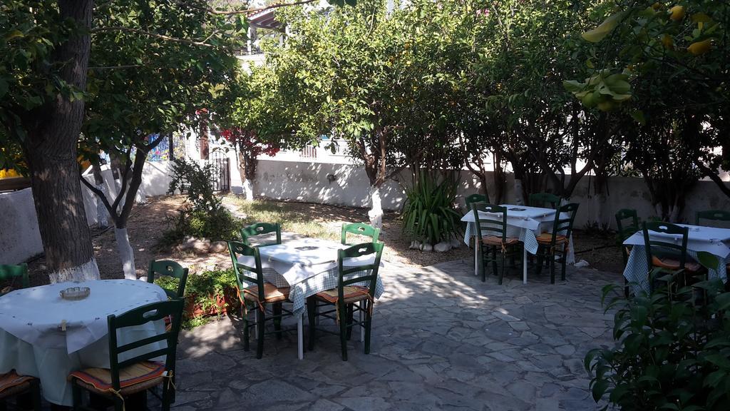 Sissy Hotel Aegina