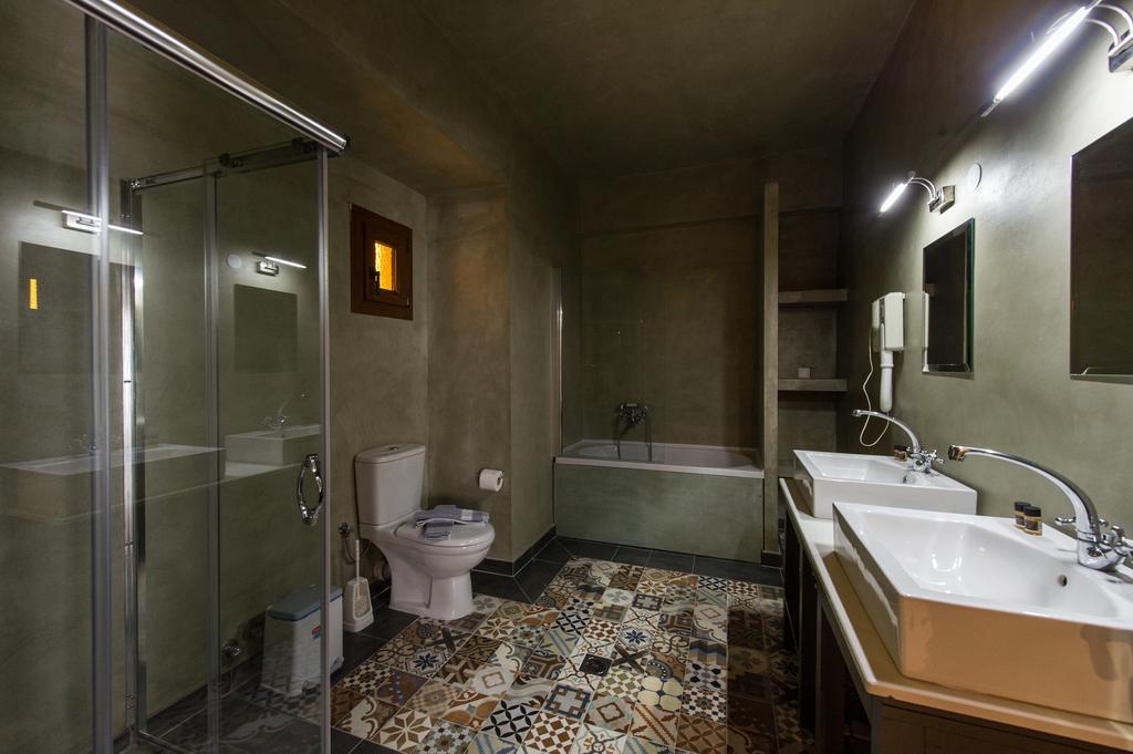 Aparthotel Enetiko 4*