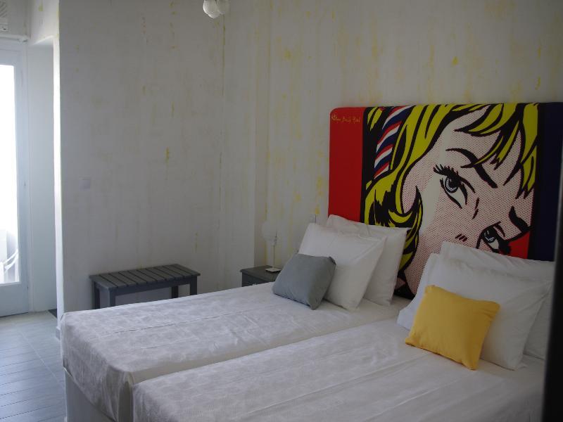 Hotel Boutique Kamari (Santorini)