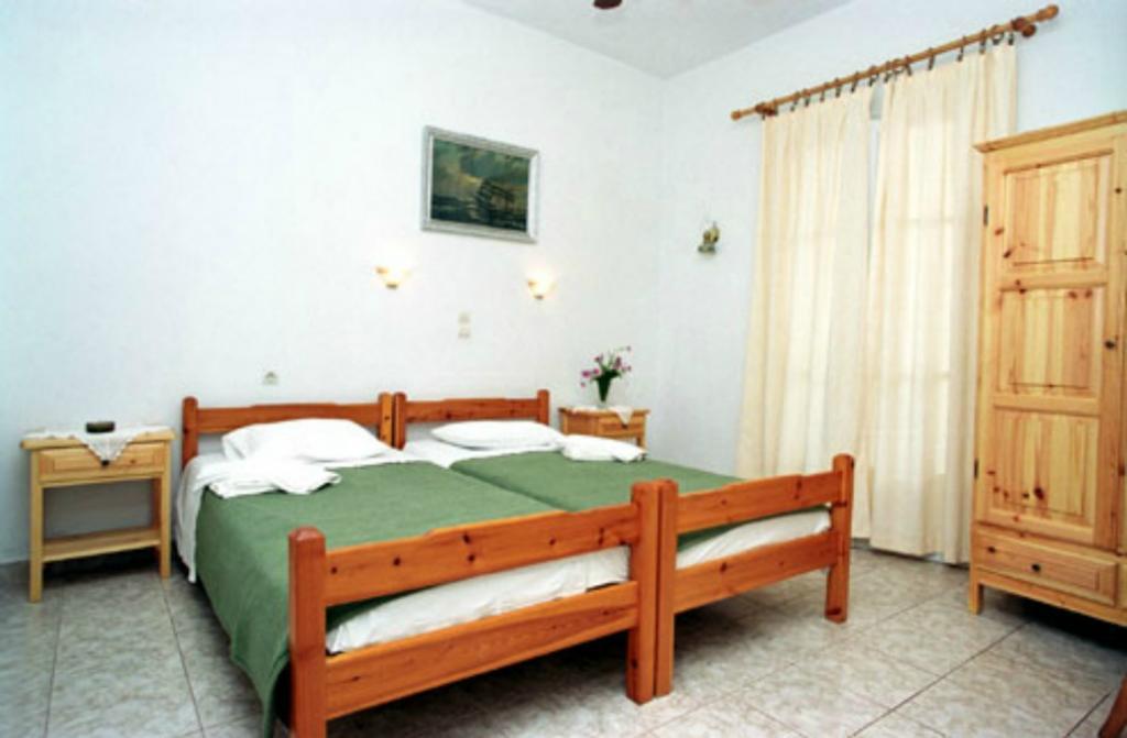 Karagiozos Studios & Apartment *