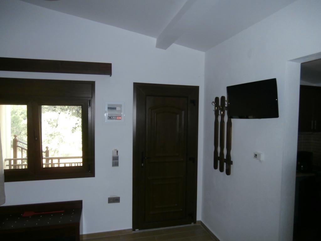 Apartment Barouti *