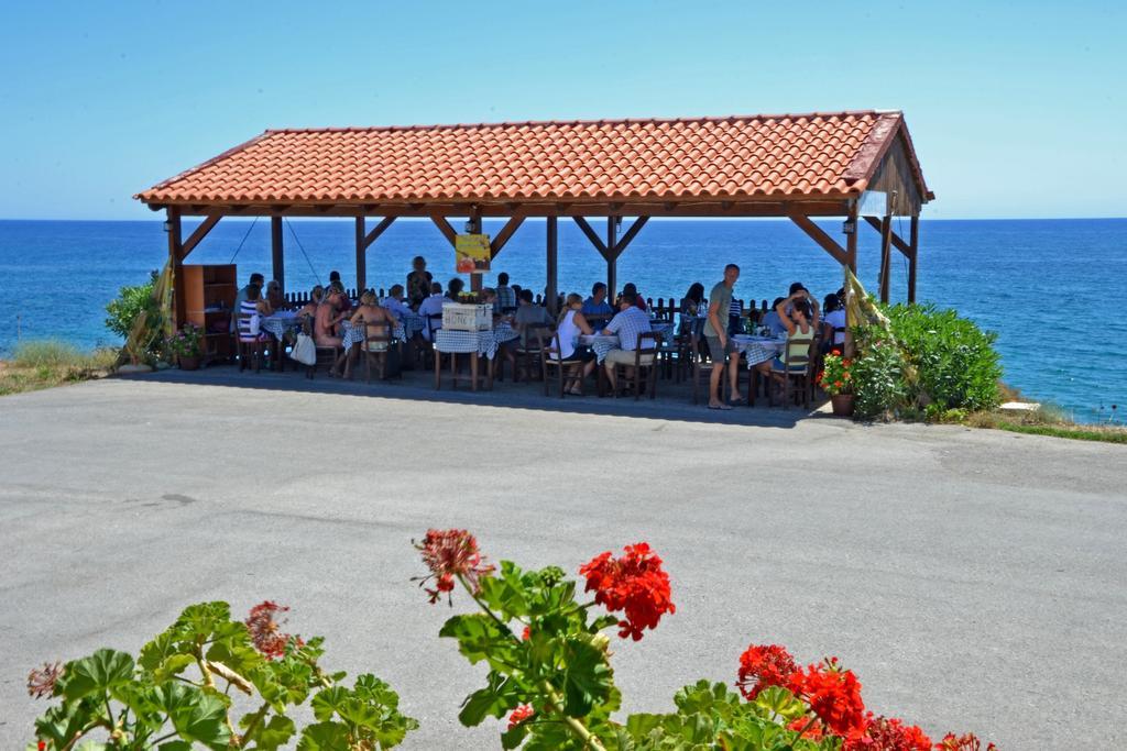 Orthi Ammos Guest house