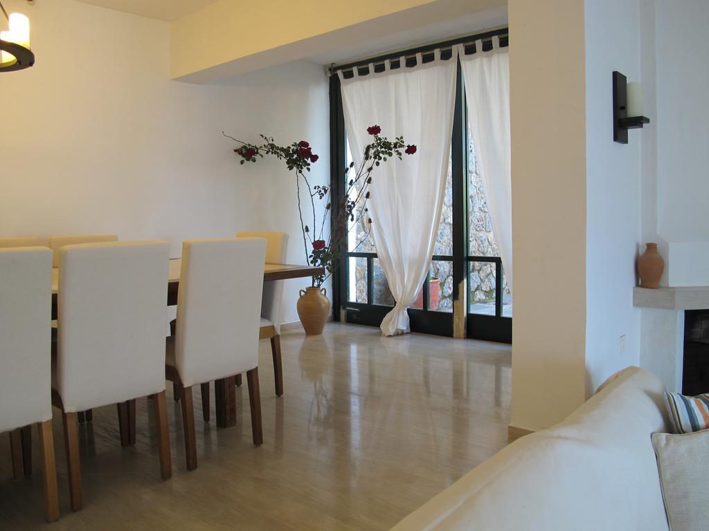 Marlina * Kommeno (Corfu)