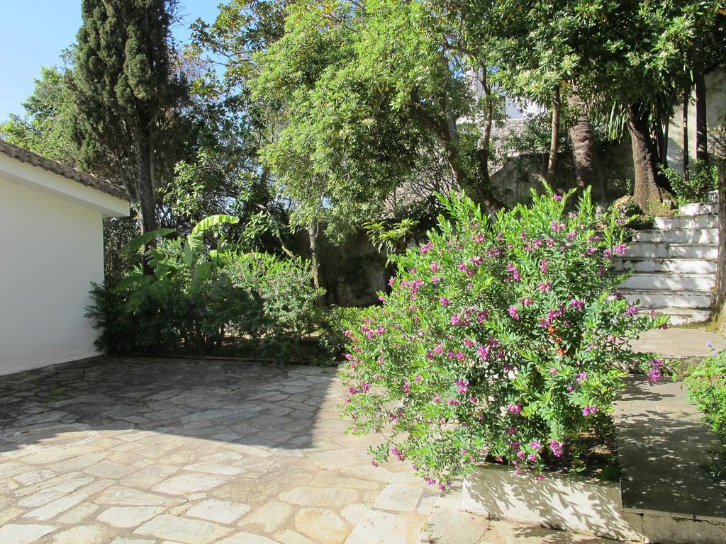 Marlina * Kommeno (Corfu)