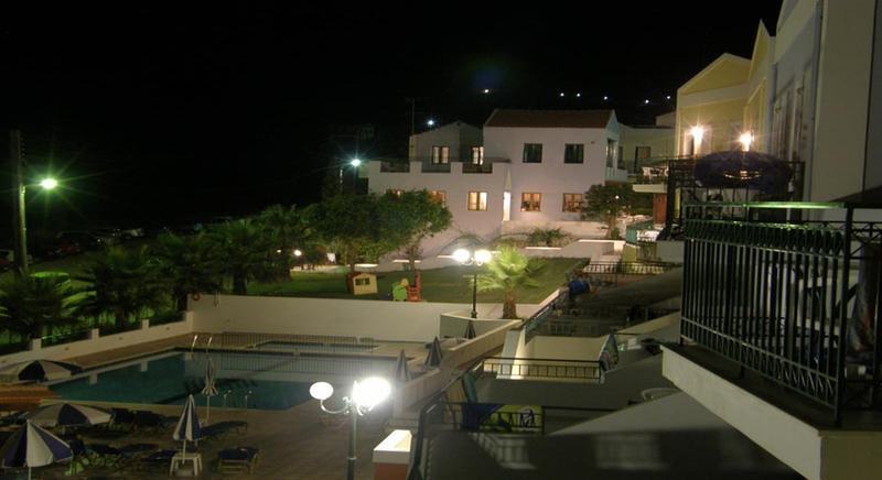 Aparthotel Camari Garden