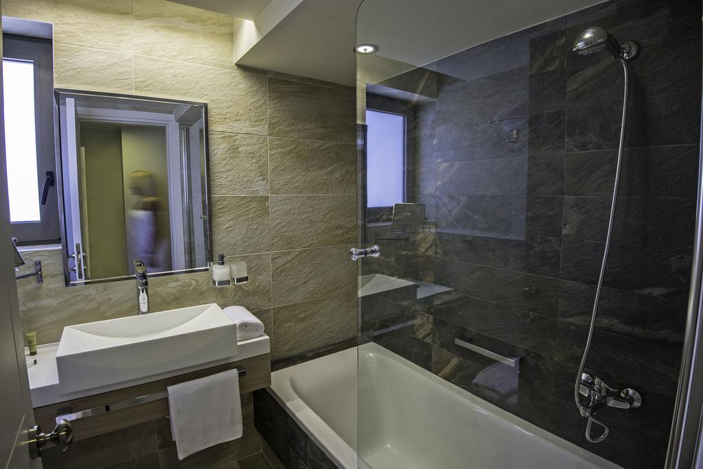 Swell Boutique Hotel